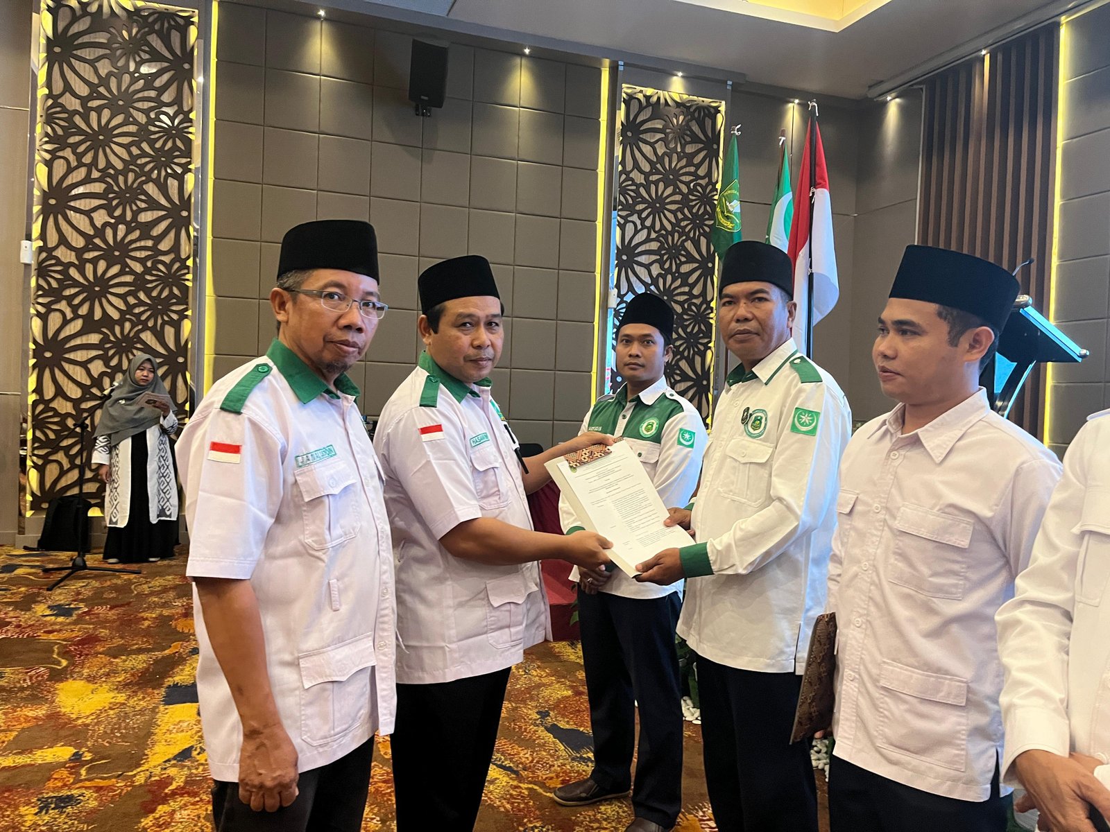 Penyerahan SK PD Pemuda NW